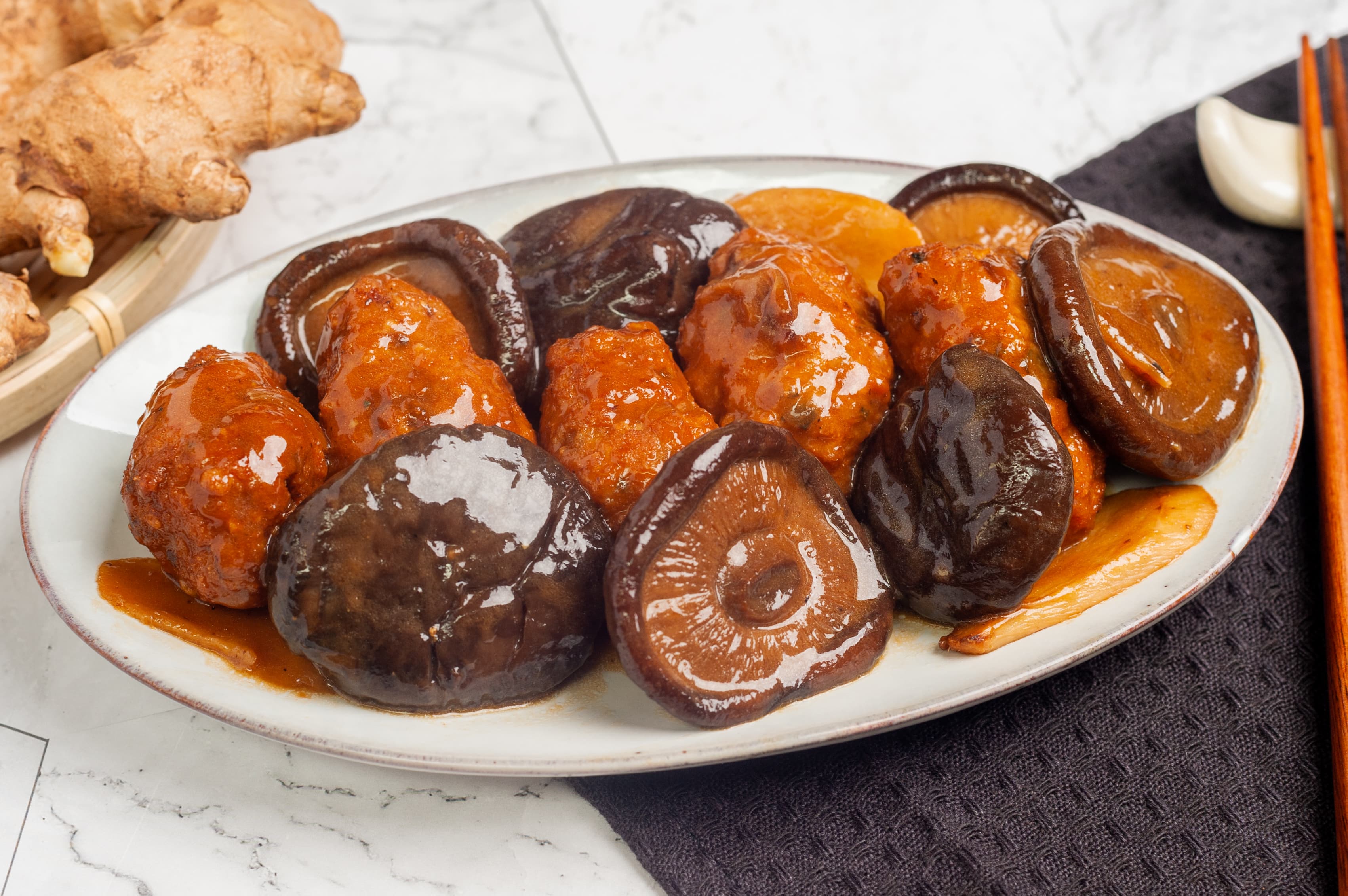 Braised Dried Oyster Pork Ball with Shiitake Mushroom
