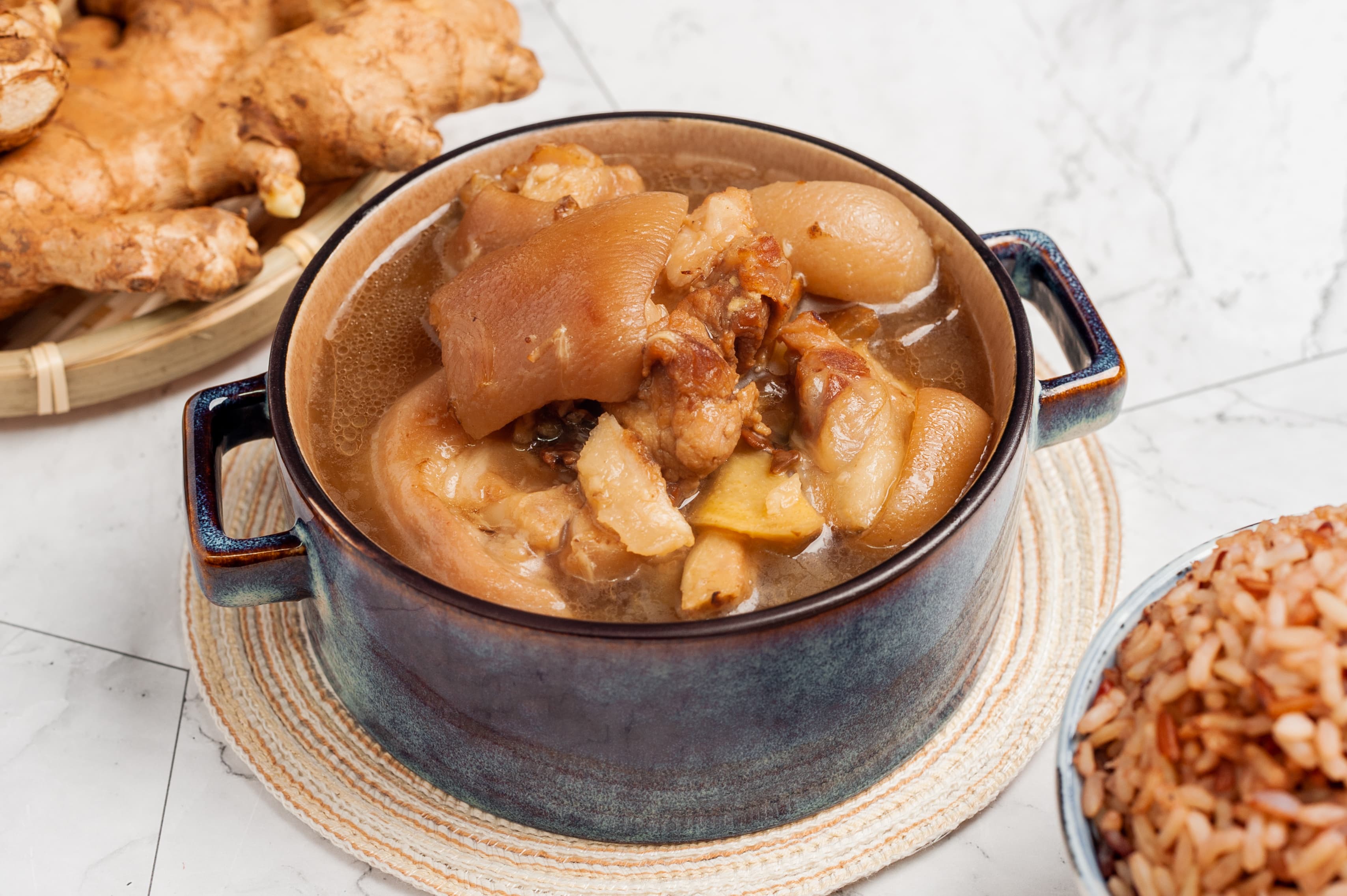Braised Pig's Trotters with Dang Gui