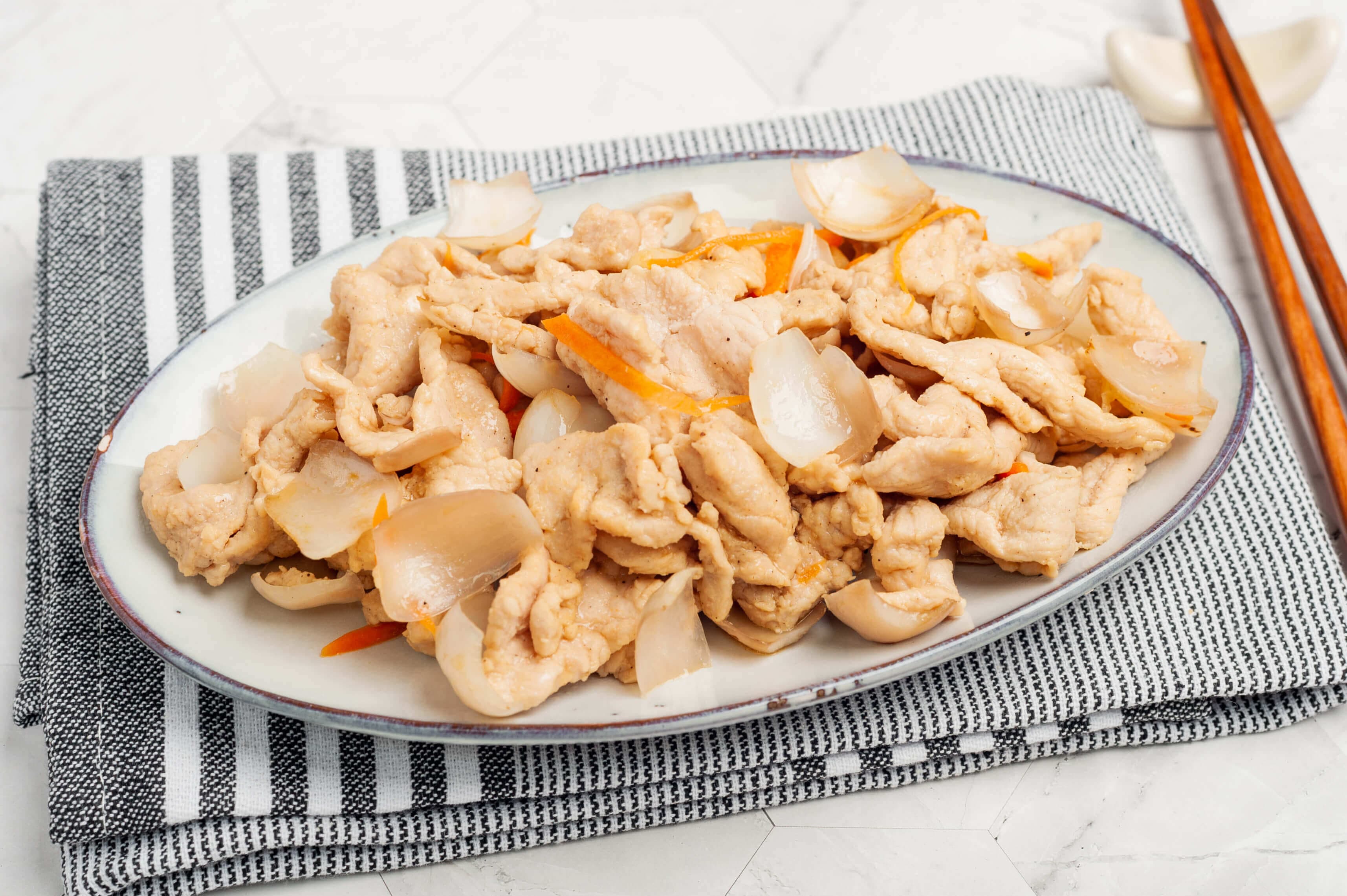 Stir-fried Pork Slices with Fresh Lily Bulbs