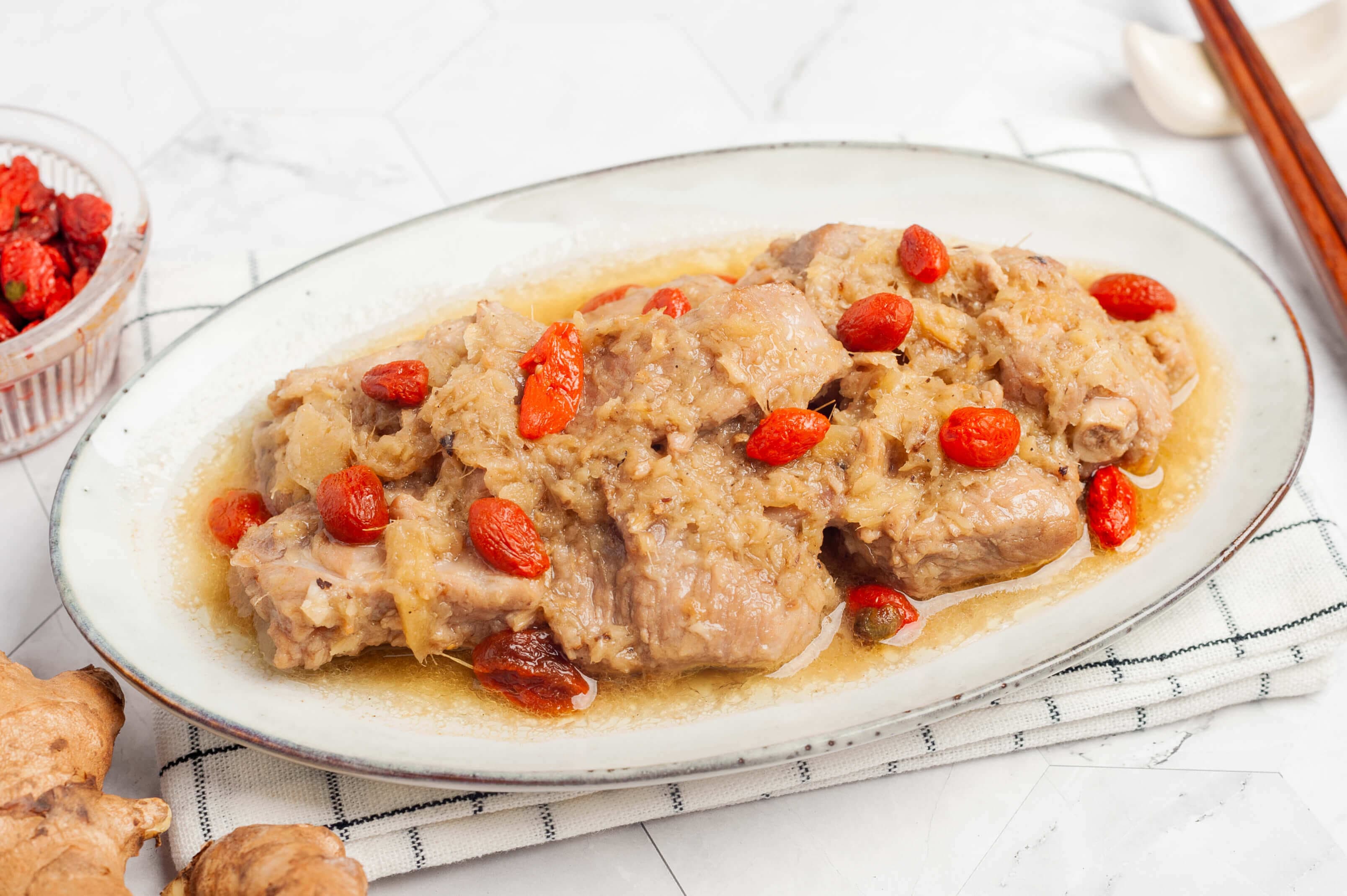 Braised Pork Ribs with Ginger Sauce and Gojiberry