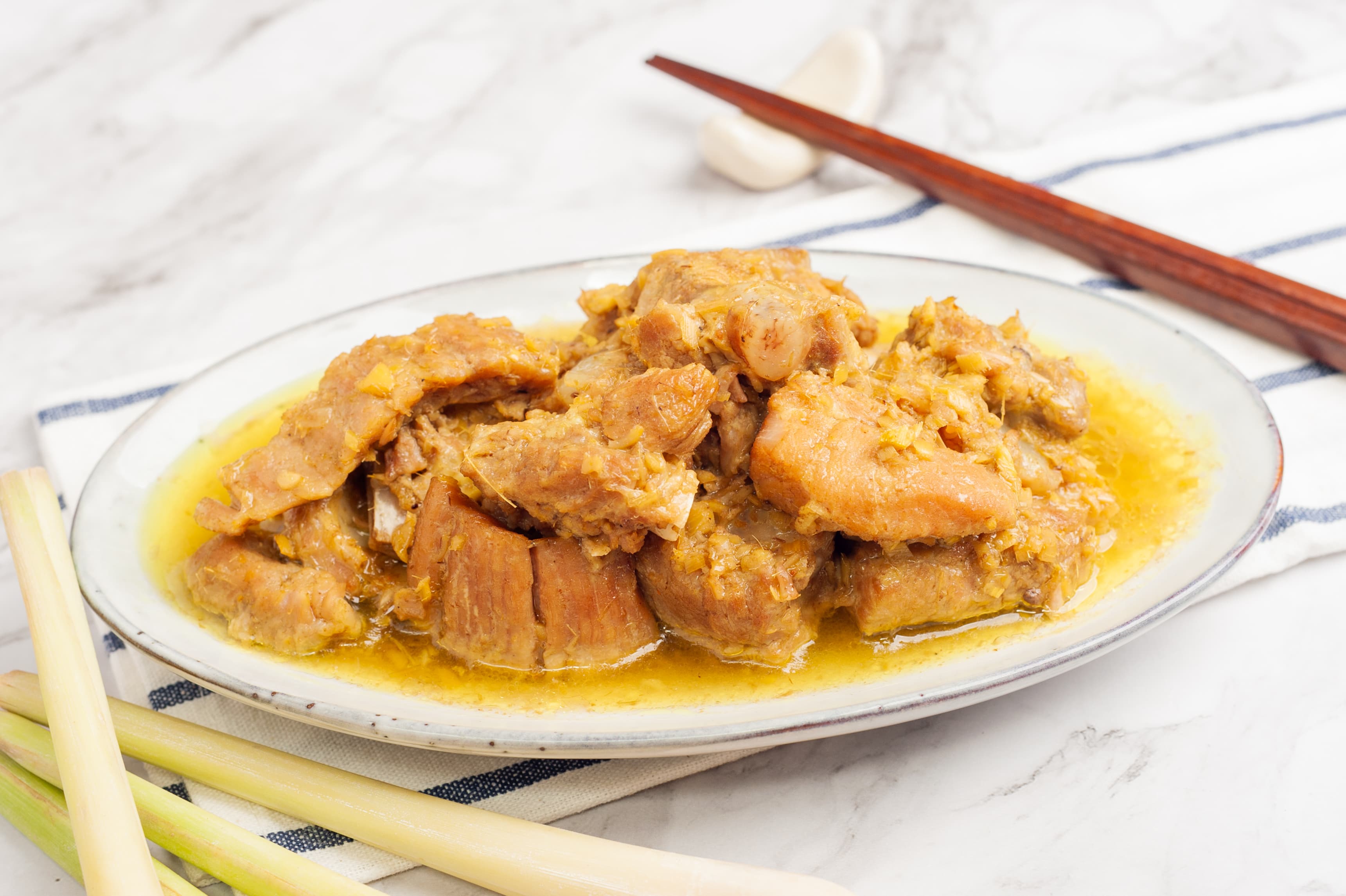 Braised Pork Ribs with Lemongrass