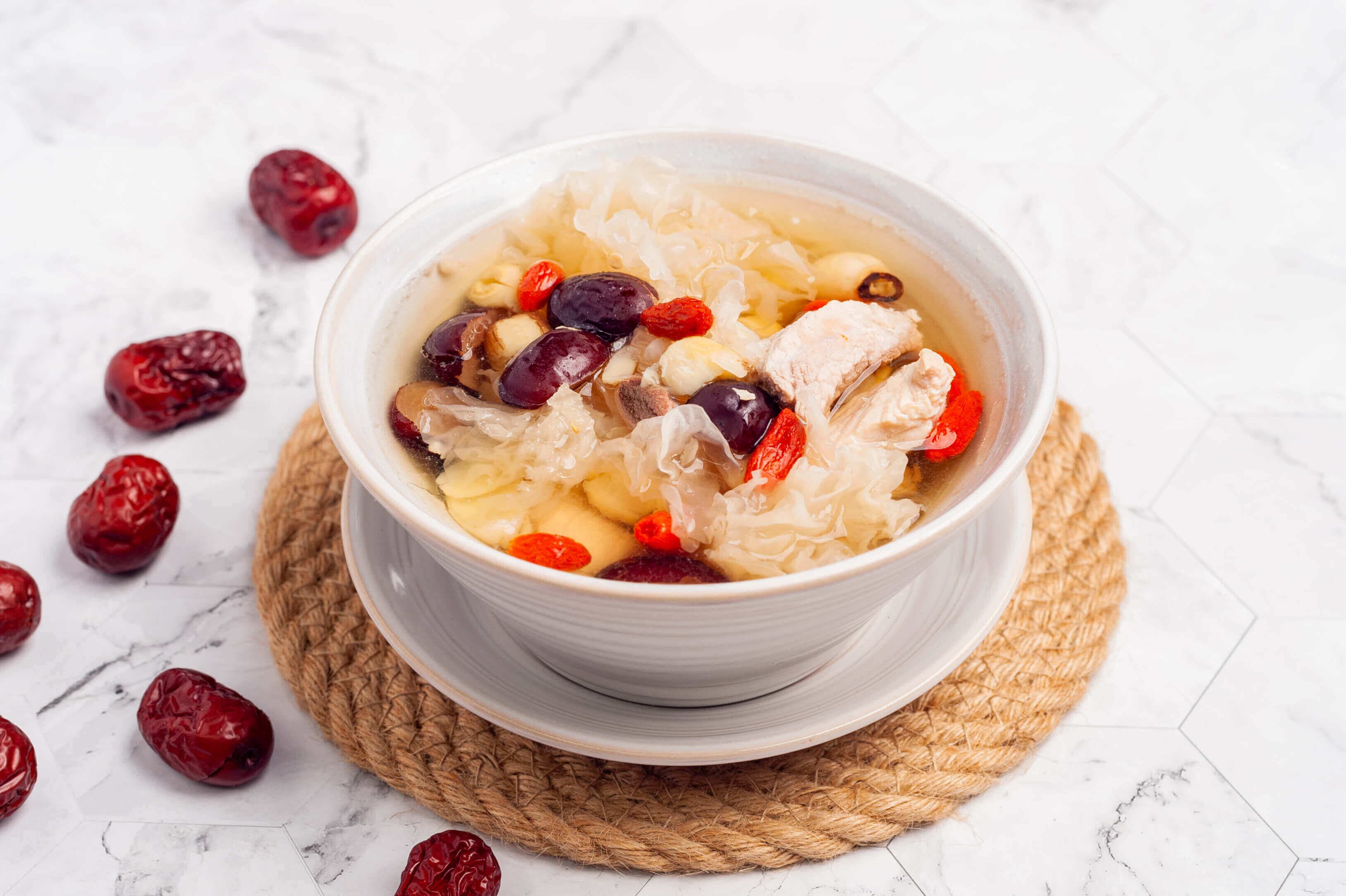 Snow Fungus Lotus Seed Lily Bulbs Soup