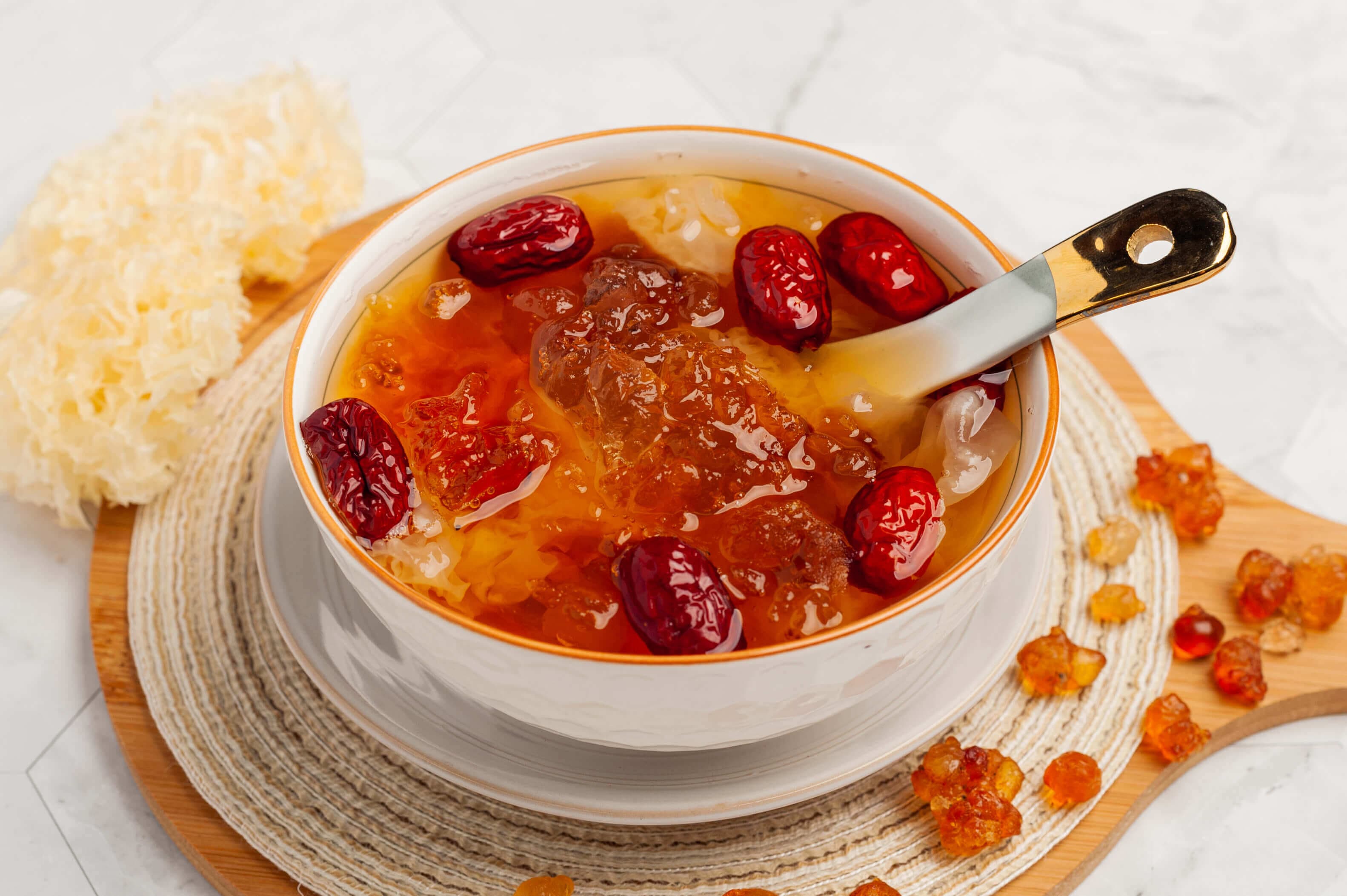 Peach Gum, Snow Fungus and Red Date Dessert