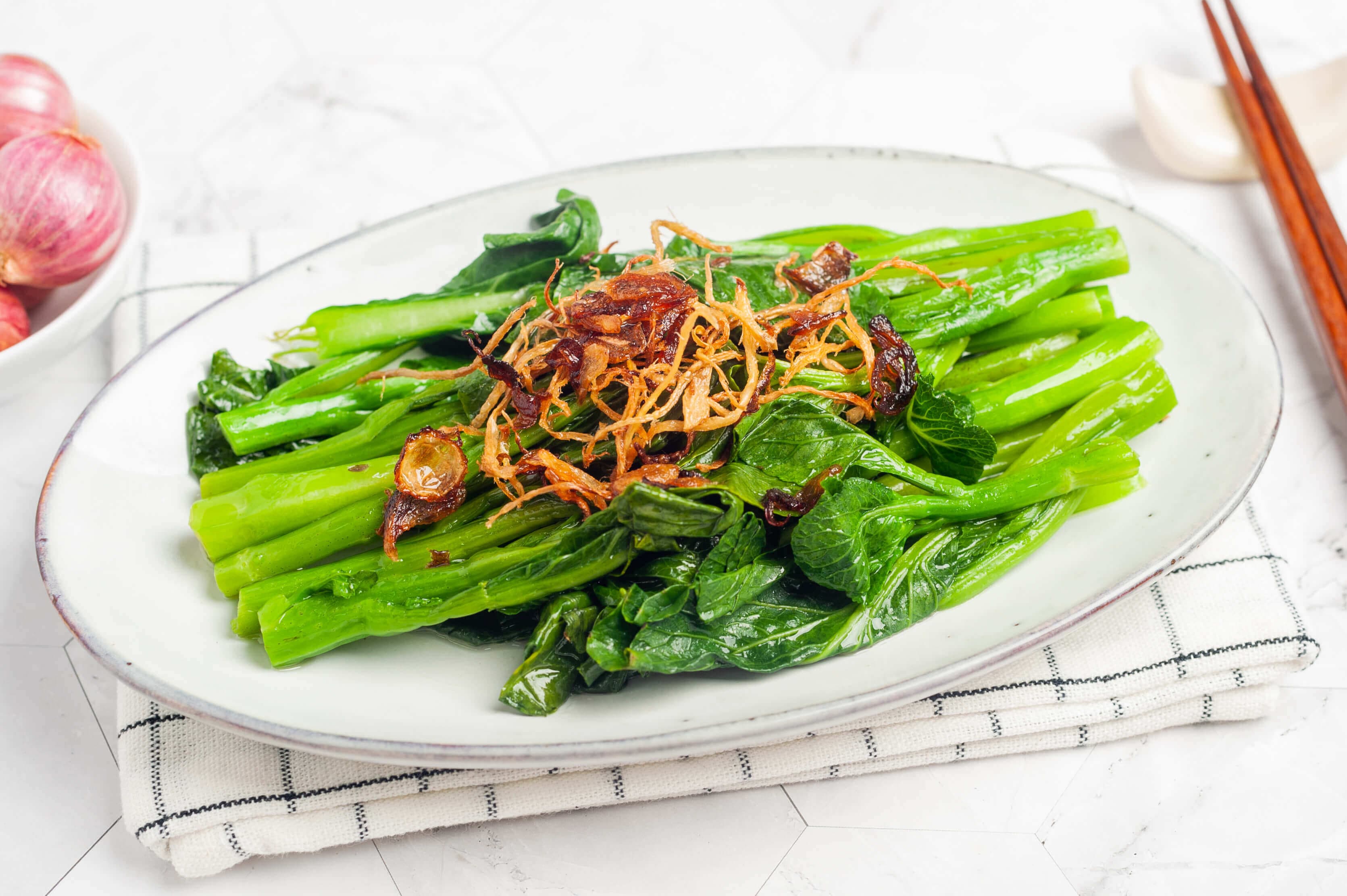 Blanched Choy Sum with Crispy Fried Shallots