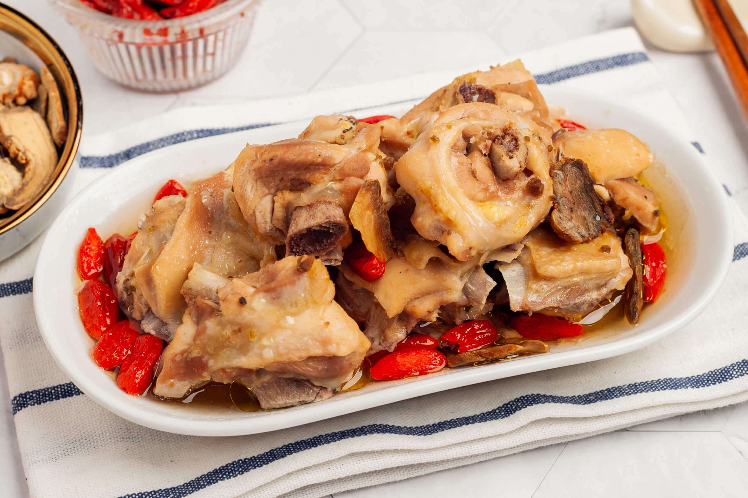 Notoginseng Steam Chicken