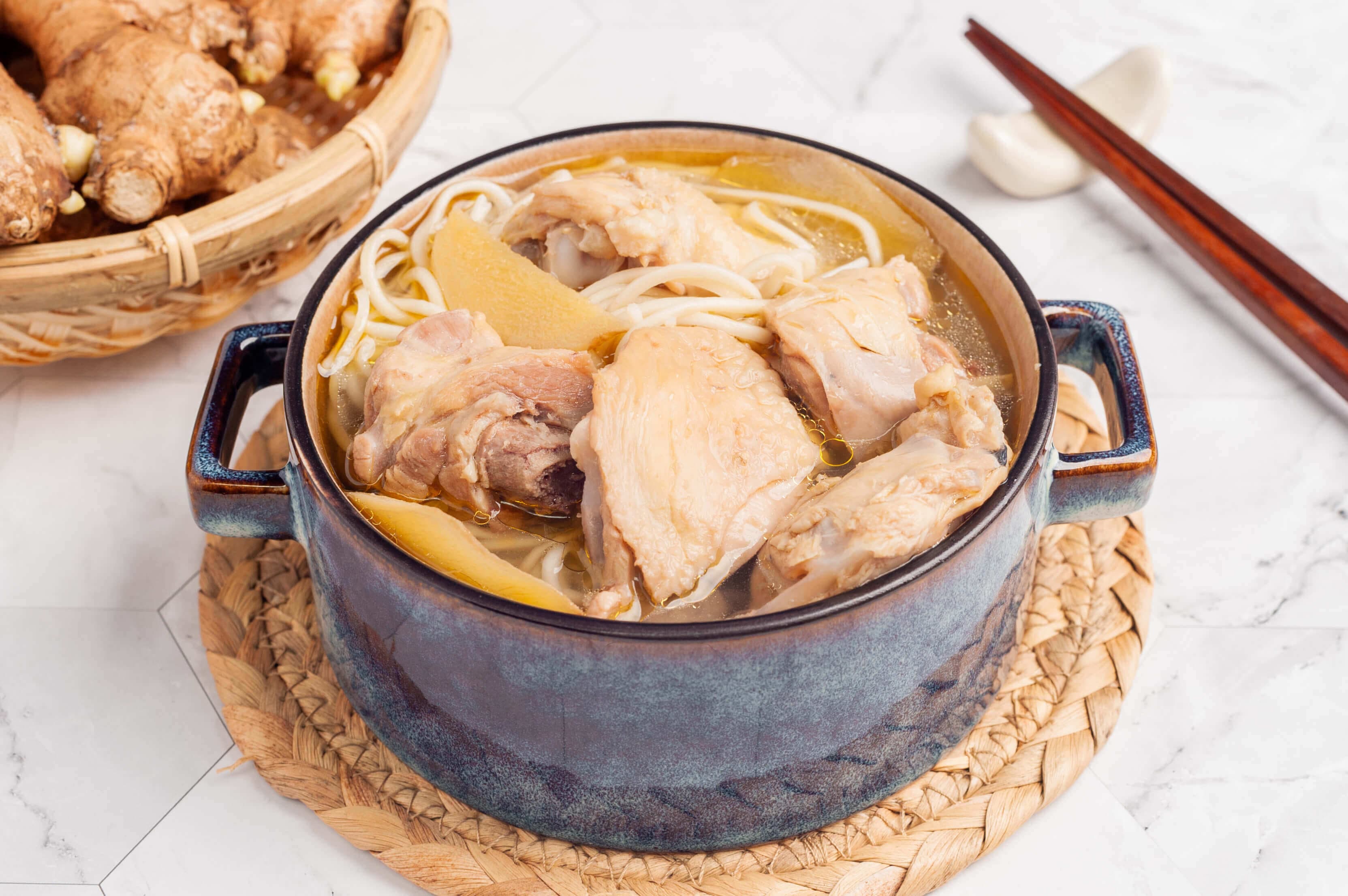 Sesame Oil Chicken Mee Sua Soup
