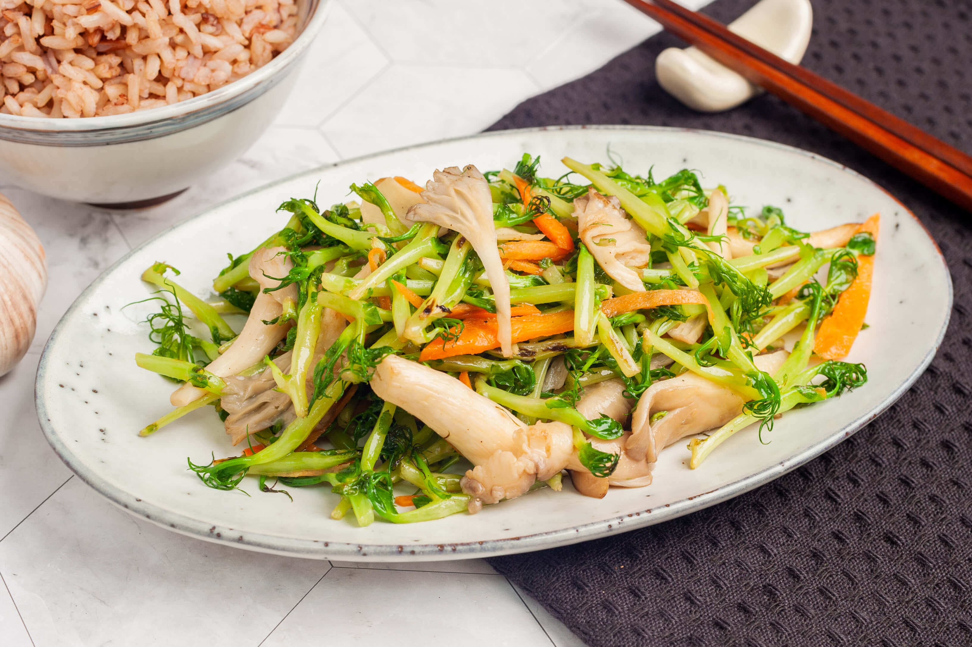 Stir Fried Pea Shoot with King Oyster Mushroom