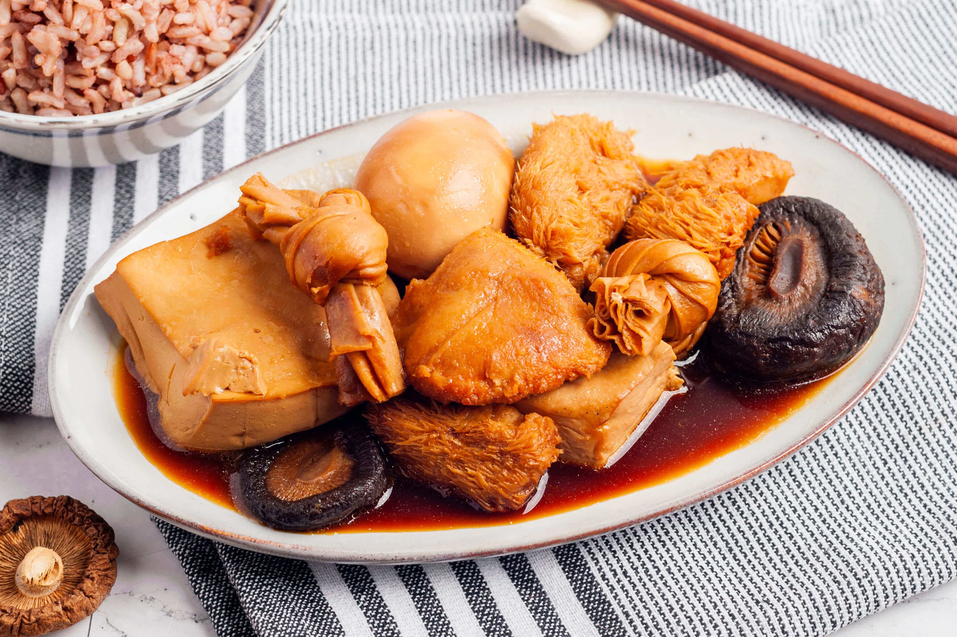 Braised assorted beancurd and egg